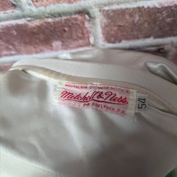 Mitchell & Ness Legends Jersey Size 54 Yellow Elway Marino Montana Unitas V Neck - Picture 9 of 9